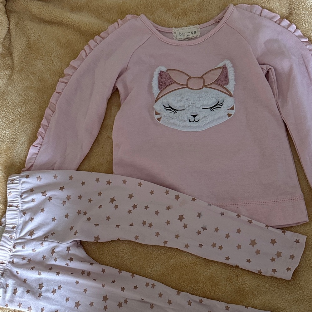 btween Pink Starry Cat Pajama Set